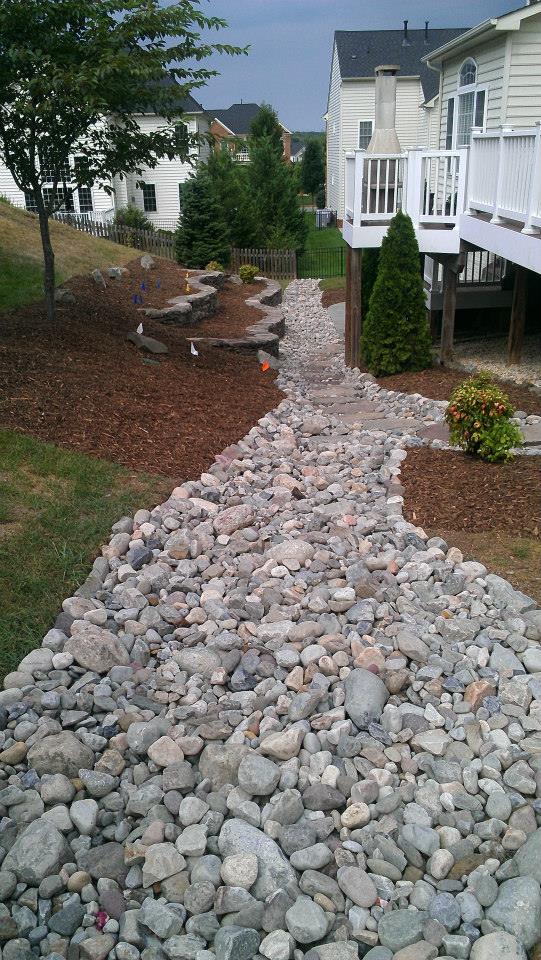 Pipeless french drain deals
